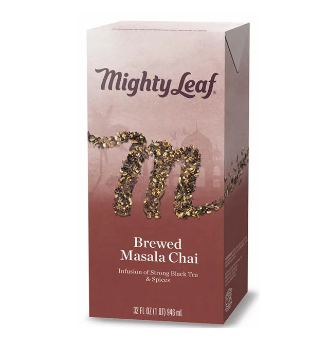 Infusión concentrada de té negro con especias: canela, jengibre, cardamomo y clavo.